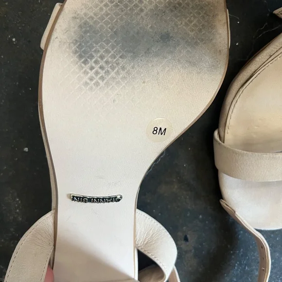 Gianni Bini Shoes - Picture 3 of 8